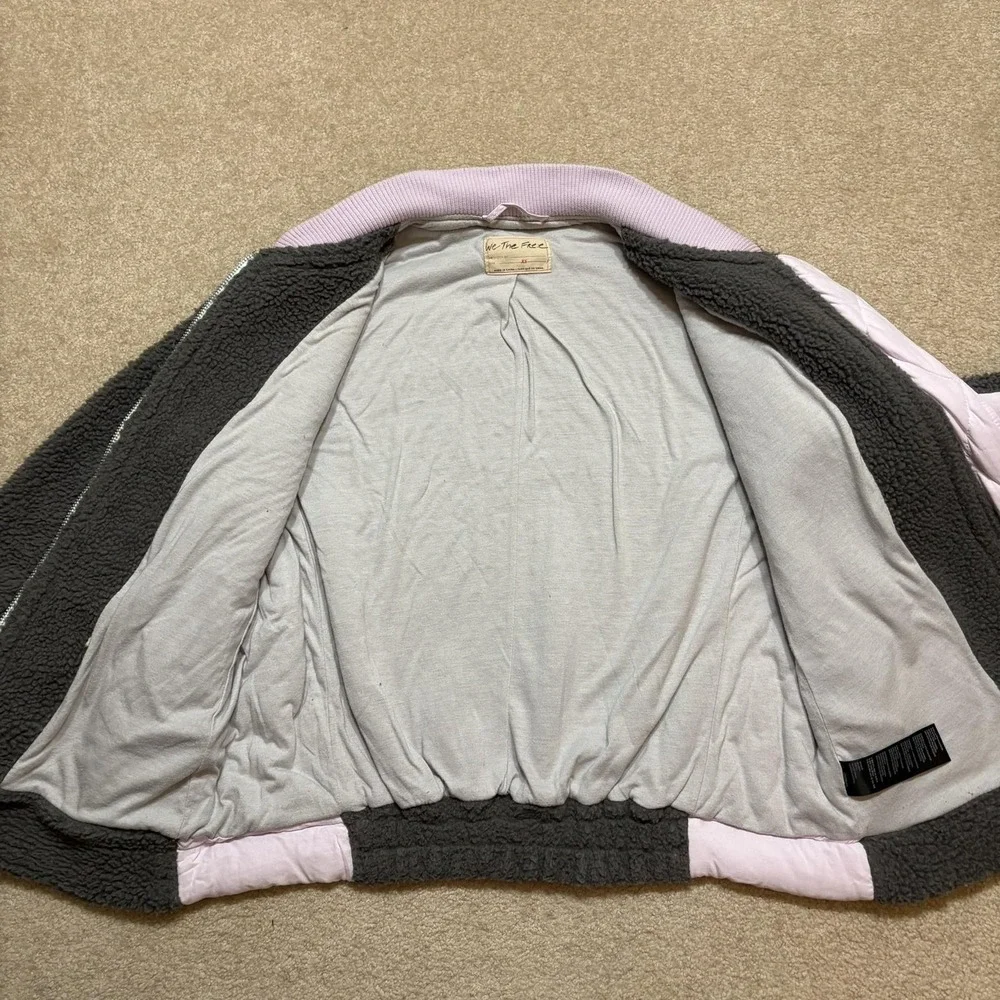 We The Free Rivington Sherpa Jacket FP Womens XS Zip Pockets Gray Pink‎ Bomber